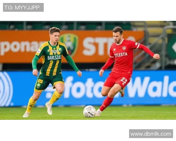 兹沃勒与赫拉克勒的激烈对决揭示了足球战术的博弈与球队实力的较量