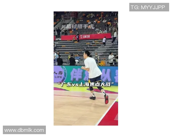 CBA赛程精彩对决上海队迎战广东队全力争胜展现篮球魅力