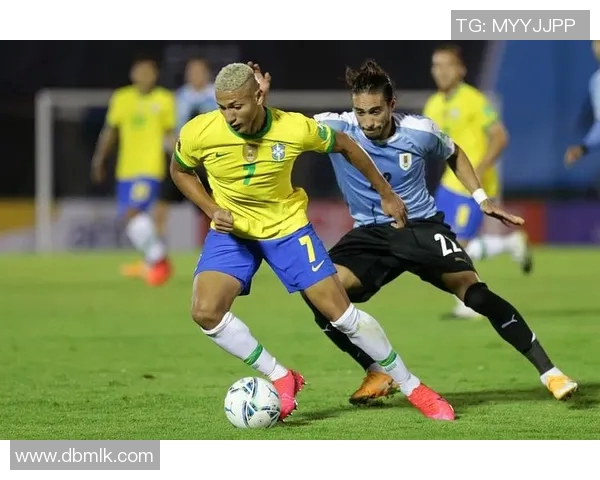 巴西与乌拉圭世预赛激战在即球迷期待精彩对决与历史重演